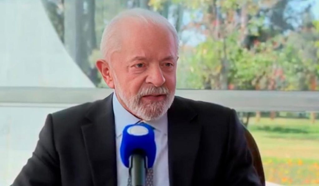 Lula cobra ação global por oceanos e critica aumento de gastos militares em fórum em Mônaco