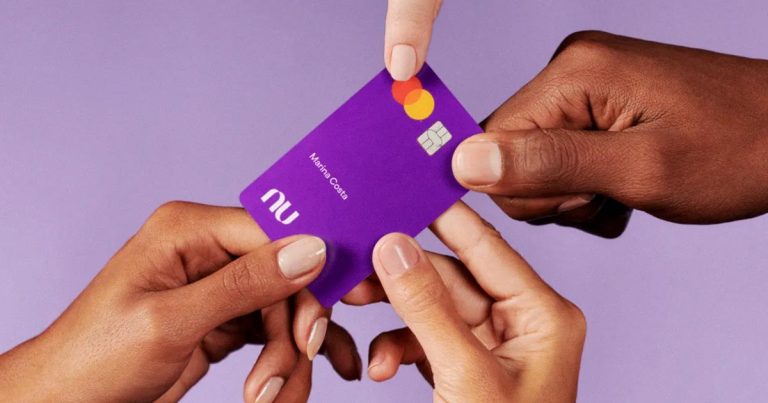 NuBank – A Revolução Roxa do Sistema Bancário Brasileiro