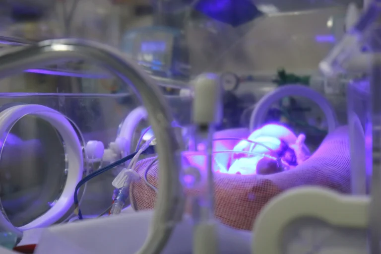 Proteção Ampliada: Bahia distribui imunizante contra VSR para os mais vulneráveis; veja detalhes