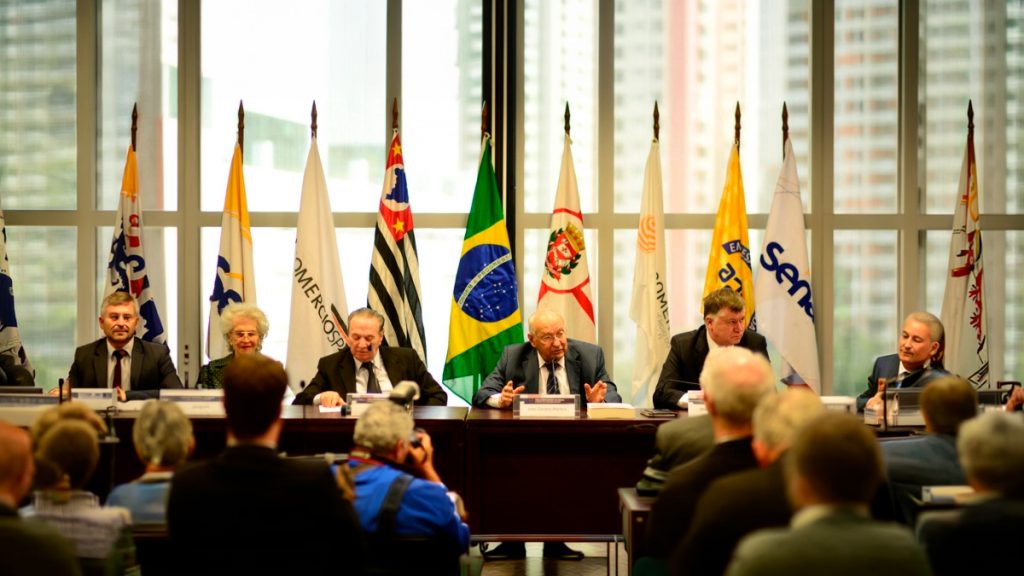 Desvendando o Sistema Político Brasileiro: Da Constituição de 1988 aos Desafios da Democracia Presidencialista e Multipartidária