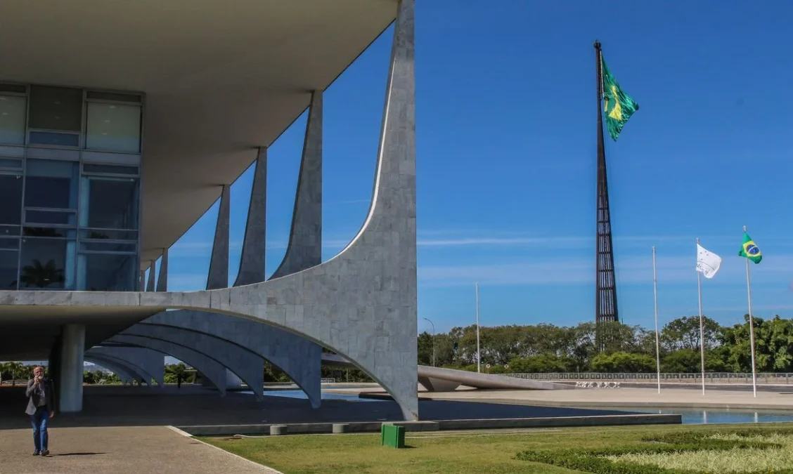 Prefeitos Cobram de Candidatos à Presidência Nova Relação Federativa e Mais Recursos em Carta Aberta