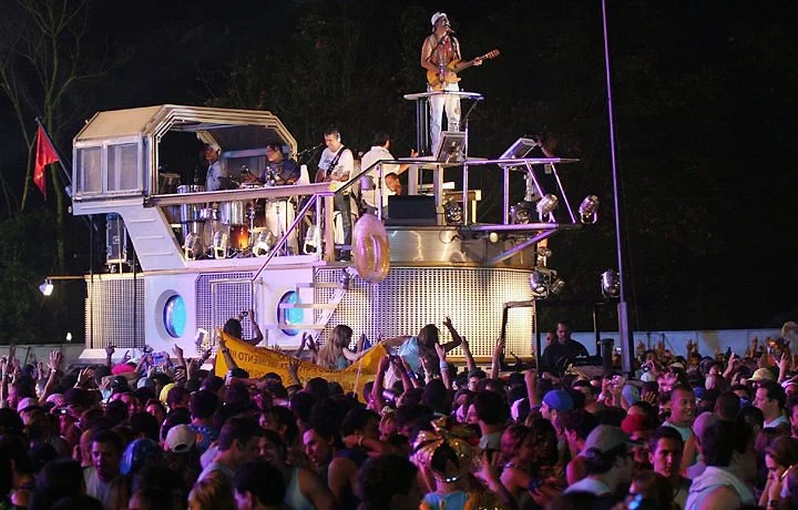 Durval Lelys: Entrega das Camisas da Trivela Começa Nesta Terça em Salvador com Evento Aguardado